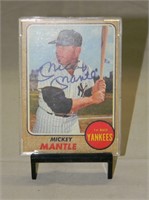 Topps Mickey Mantle card