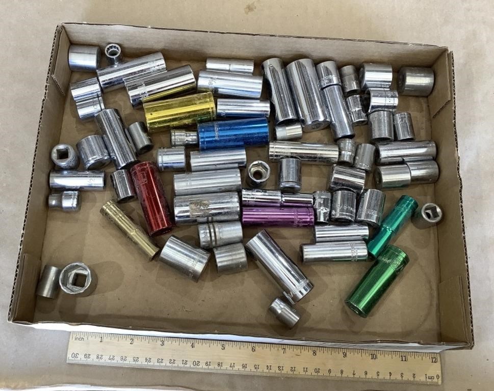 Lot of assorted sockets - metric & standard