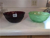 2 glassware bowls