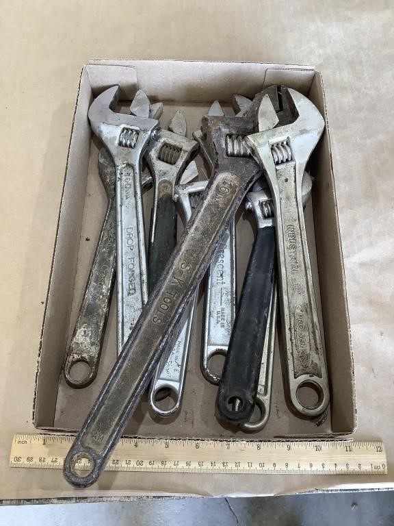 Lot of crescent wrenches