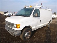 2004 Ford E350 Utility Van