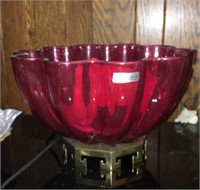 Villeroy & Boch cranberry glass bowl