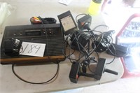 ATARI 2600 CONSOLE AND CONTROLLERS
