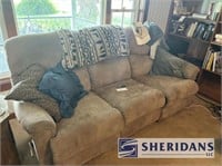 RECLINING COUCH