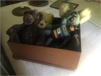 BOX OF TEDDY BEARS & TOYS