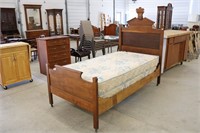 Antique Twin Size Bed