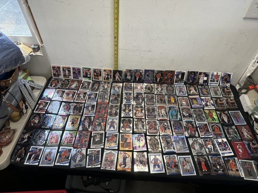 LARGE Lot of basketball Cards