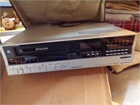 SANYO BETACORD VIDEO CASSETTE RECORDER