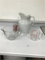 Pitcher and 2 Measuring Cups