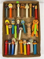 27 PEZ DISPENSERS - STAR WARS, BATMAN, HALLOWEEN &