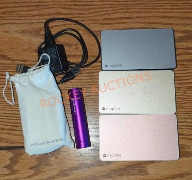 Mophie power bank lot