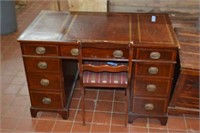 Henredon Furniture Co. Leather Top Desk w/ Chair