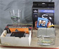 LOT W/ USB PHOTO KEYCHAIN, ASHTRAY & MORE