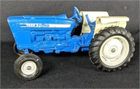 Ertl 1:16 Scale Ford 4600 Die Cast Tractor