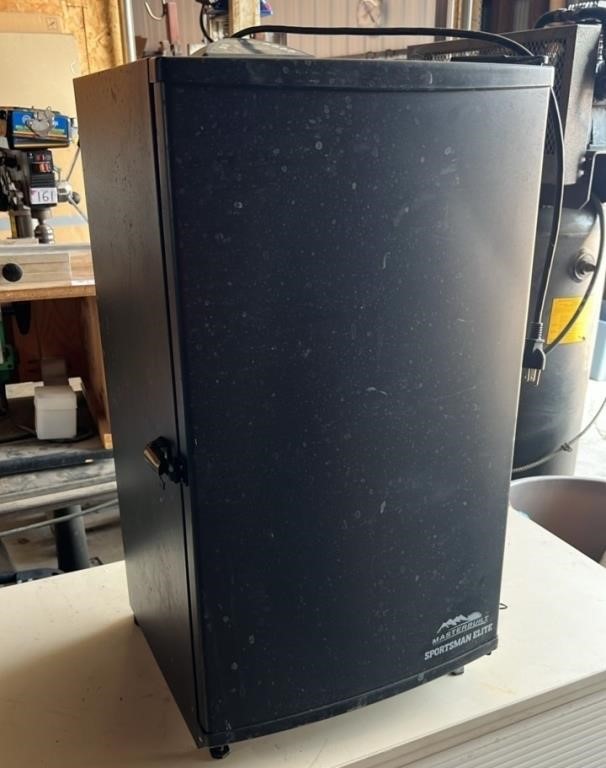 Masterbuilt Sportsman Elite Electric Smoker. 17"