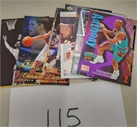Basketball cards lot