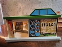 Playskool Texaco station