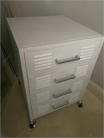 Locker-style drawer cabinet