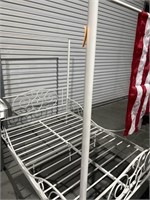 METAL CANOPY BED FULL RETAIL $500