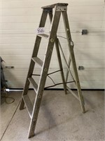 WOODEN STEP LADDER -56"H