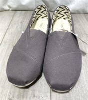 Toms Ladies Shoes Size 9 *pre-owned
