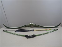 (2) Recurve Bows – Bear Kodiak Magnum right