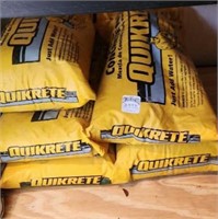 FIVE 10lb bags Quikrete concrete mix