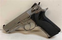 Smith & Wesson Model 4006 40S$W Pistol