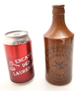 Ancienne bouteille en grès Ginger Beer,