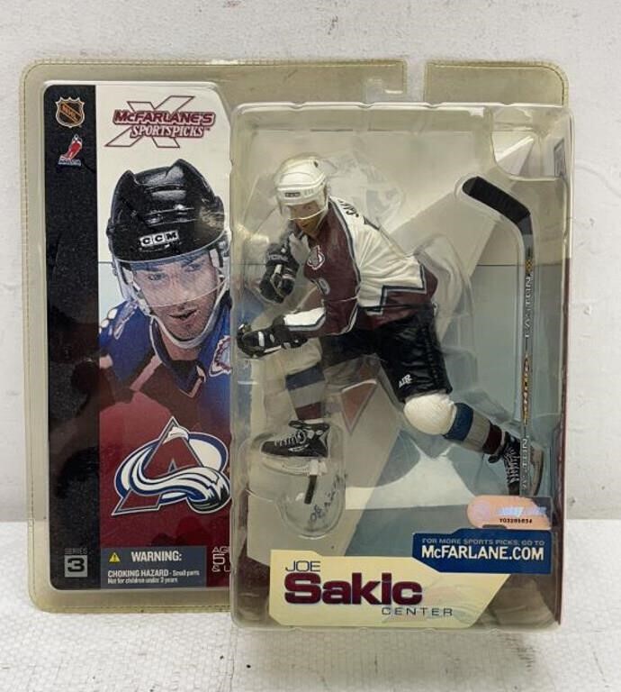 McFarlane’s Sportspicks Joe Sakic Figure