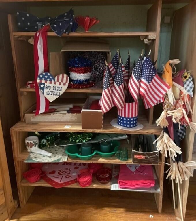 COLLECTION OF 4TH OF JULY AND VALENTINE'S DAY