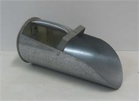 Galvanized Feed Scoop 10"L