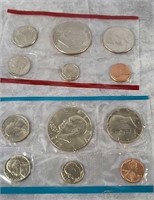 1977 U.S. MINT UNCICULATED COIN SET