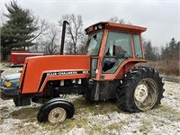 AC 810 Tractor
