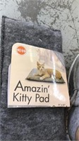 Amazing kitty pad