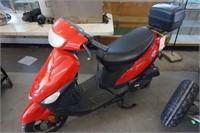 2021X Pro Maui Moped