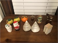Vintage lot of salt and pepper shakers Santa
