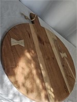 20"X16" ANOTHER BEAUTIFUL WOODEN CUTTING BOARD