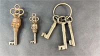 (5) CAST METAL KEYS