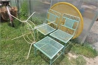 Vintage Expnaded Metal Table & Chairs