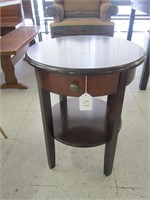 MAHOGANY TABLE WITH DRAWER