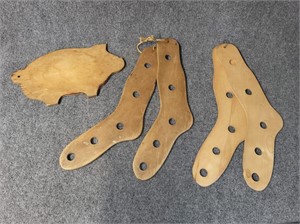 Sock Stretcher & Cutting Board