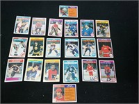 (20) 1982-83 O PEE CHEE HOCKEY CARDS