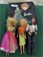 Barbie Case + 3 Barbies