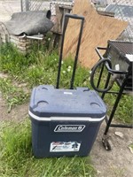 COLEMAN COOLER WITH HANDLE