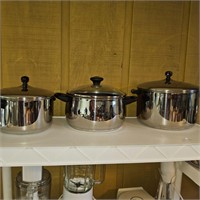 STAINLESS POTS