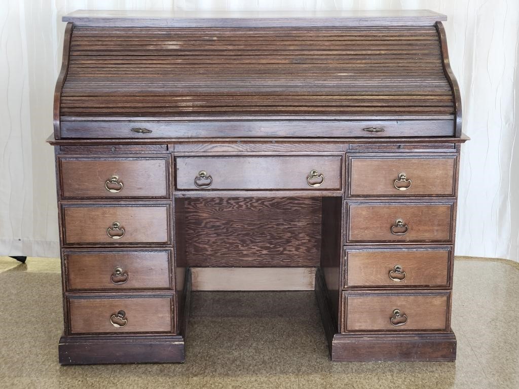 VINTAGE WOODEN ROLL TOP DESK