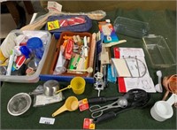 Large Lot of Kitchen Supplies