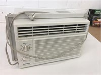 Working Goldstar 5000BTU Window Air Conditioner
