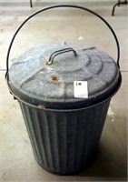Metal Trash Can With Lid & Handle